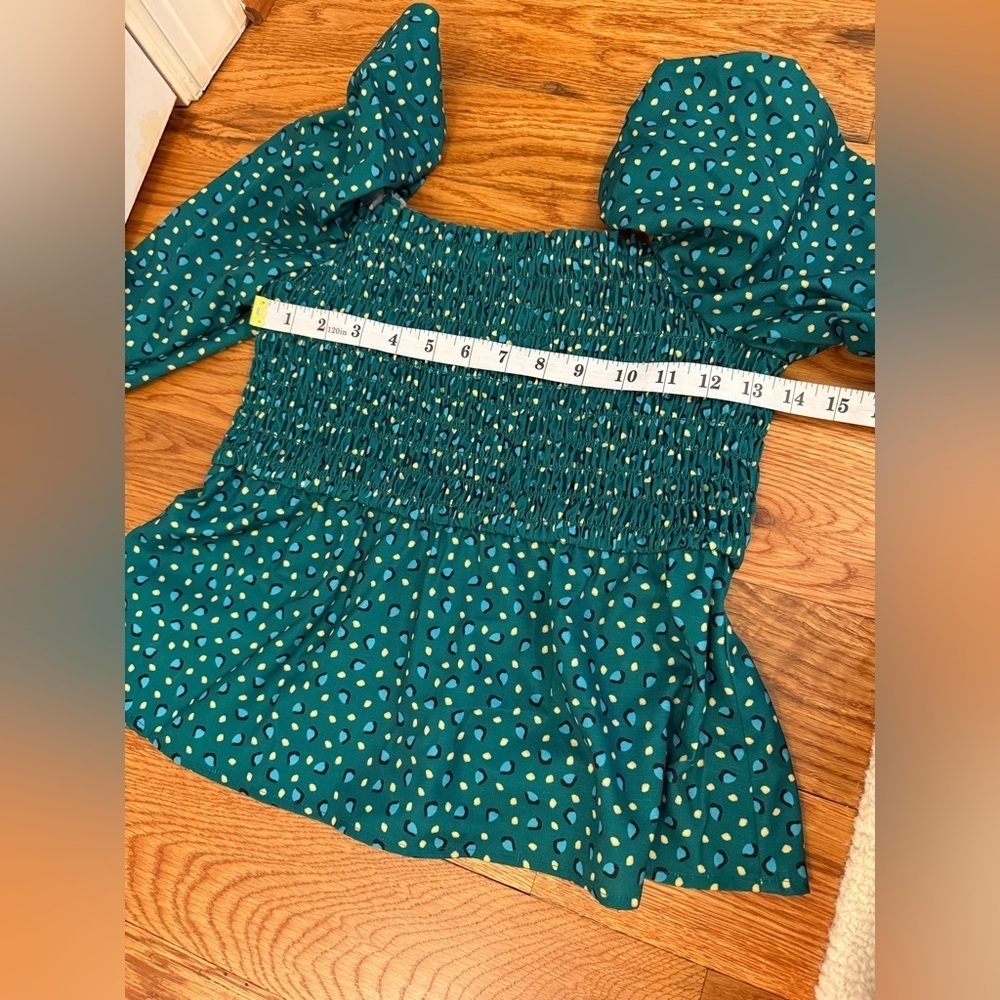 CROSBY by Mollie Burch Smocked Top with Puff Sleeves Size Small - Picture 9 of 10